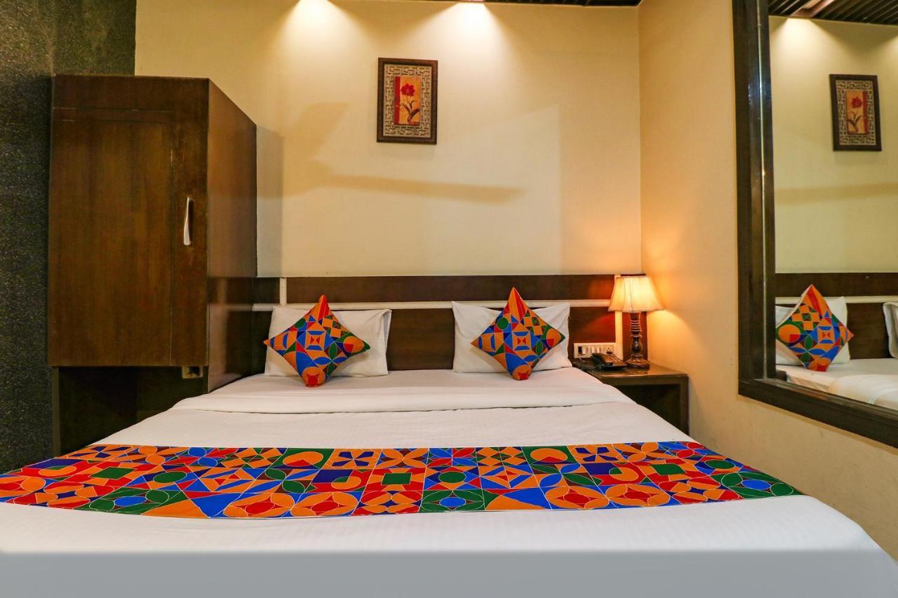Staybook Hotel Aira New Delhi Railway Station Paharganj Экстерьер фото