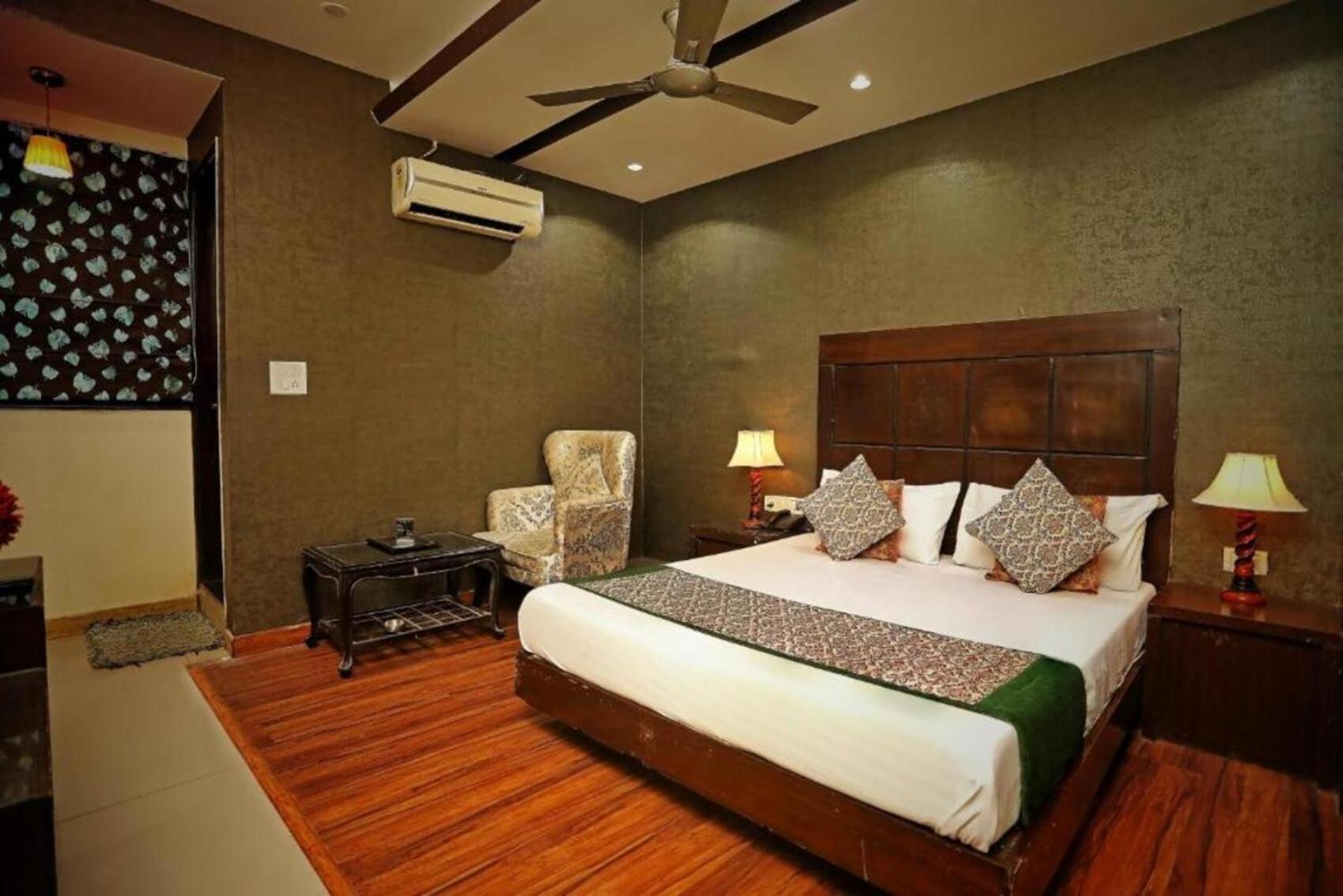 Staybook Hotel Aira New Delhi Railway Station Paharganj Экстерьер фото
