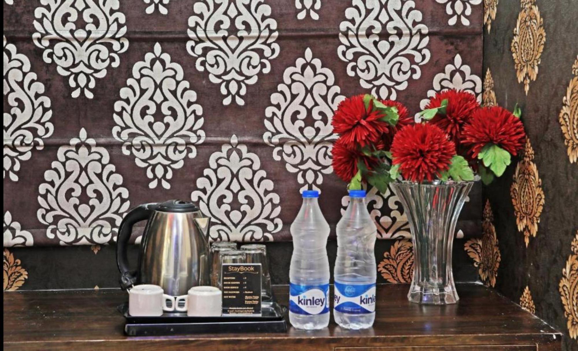 Staybook Hotel Aira New Delhi Railway Station Paharganj Экстерьер фото