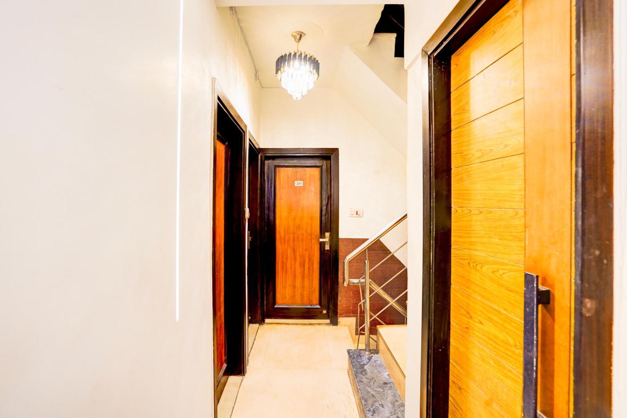 Staybook Hotel Aira New Delhi Railway Station Paharganj Экстерьер фото